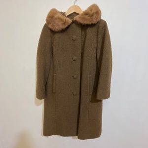 Vintage Boucle Fur Collar Coat. Size 4/6